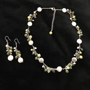 Beautiful green stone & Fresh water pearl set