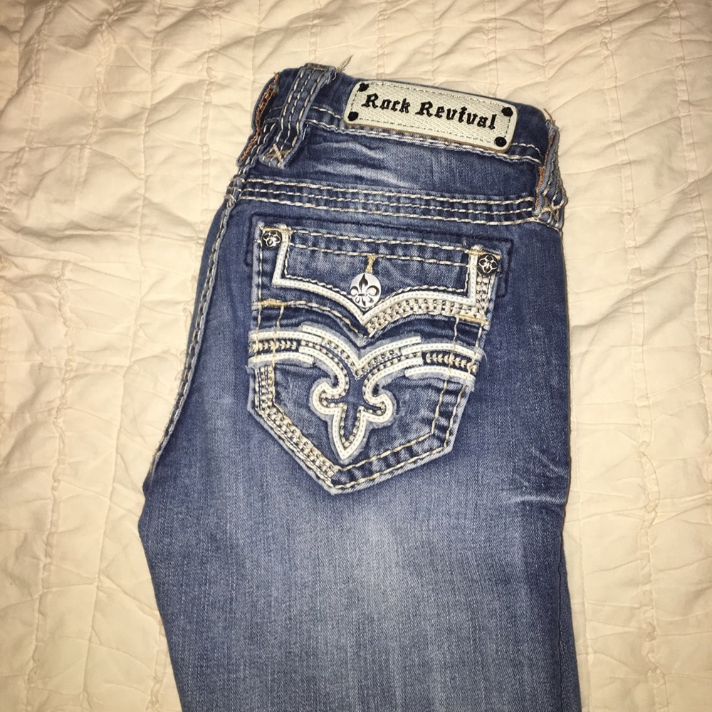 Rock Revival destructed skinny jeans