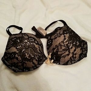 Size 32C Victoria's Secret brand bra