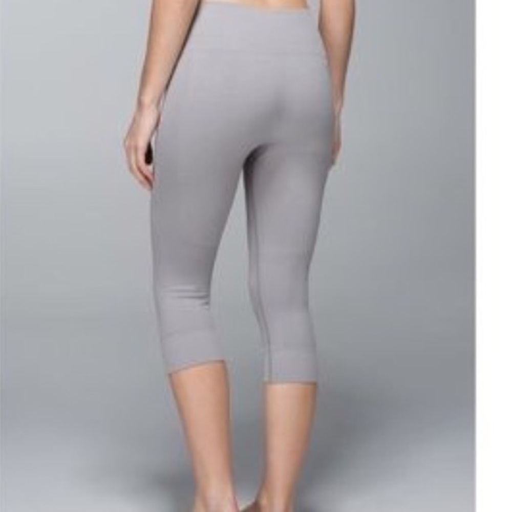 Lululemon Street Crop