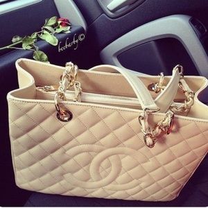 Chanel gst beige Chanel gst beige