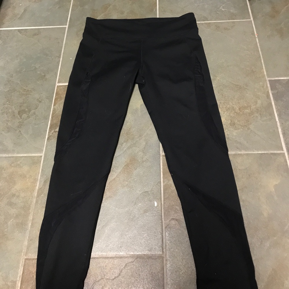 Comfy, flattering, stylish leggings :)