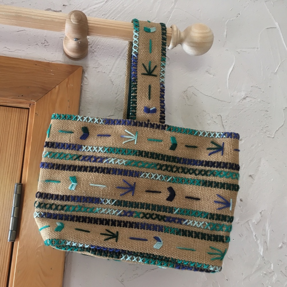 Darling Vintage Embroidered Bag.