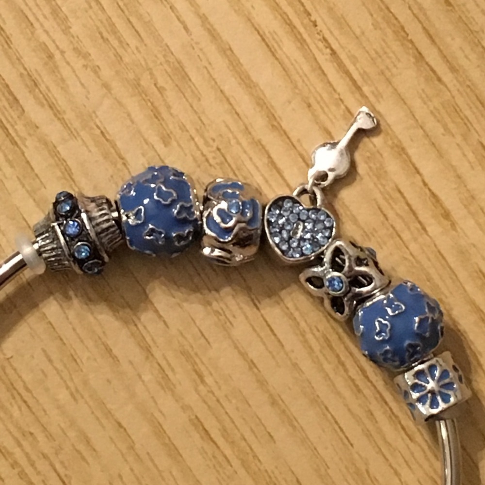 Bangle with Charms - Picture 3 of 4