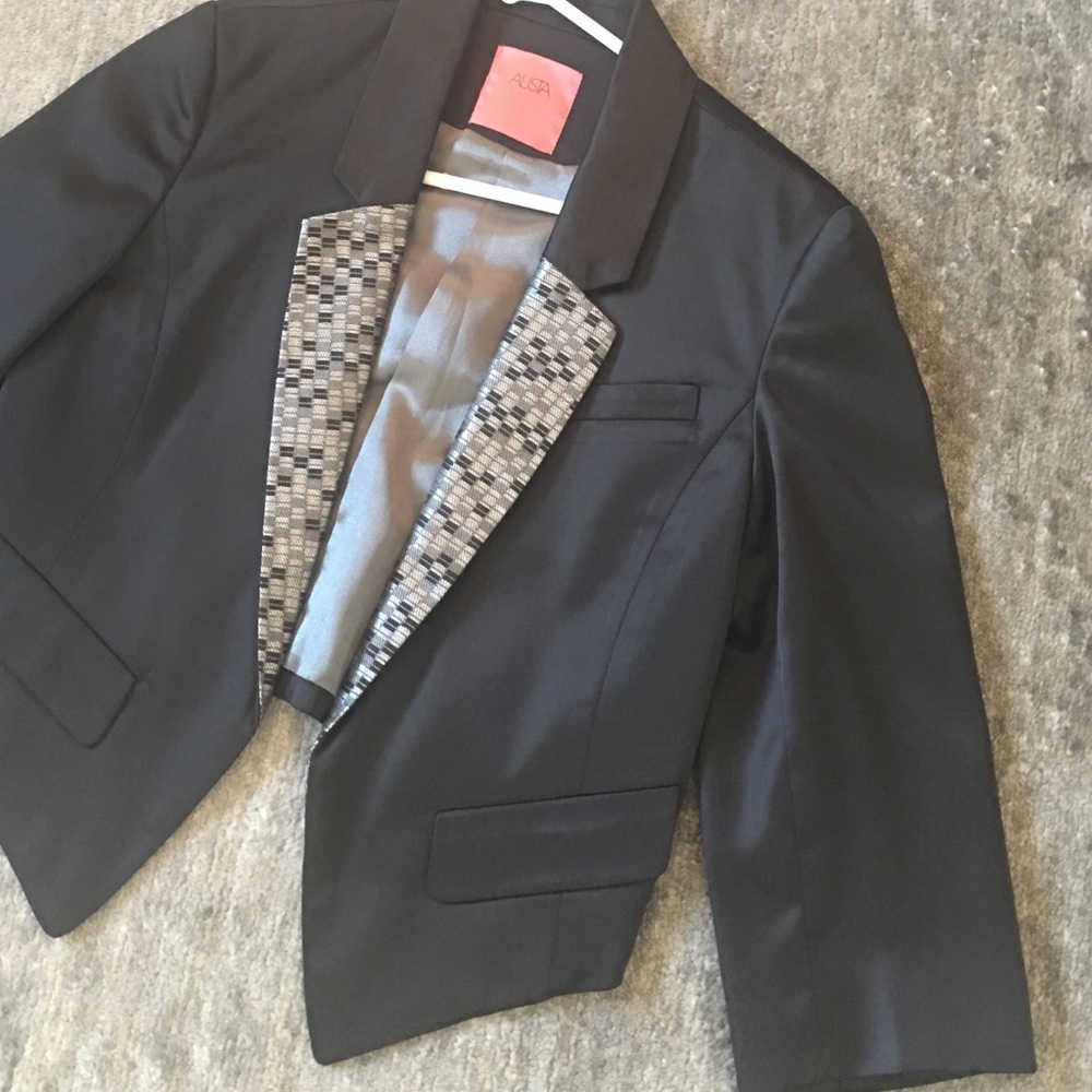 Satin cropped blazer