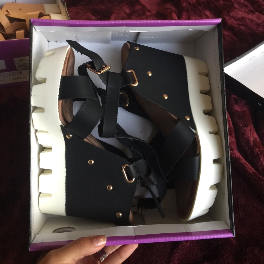 The cutest wedges that go with almost everything!