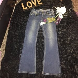 Extremely cute size 7 jeans.