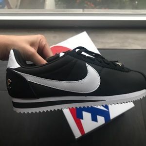 Nike WMNS Classic Cortez Prem XLV
