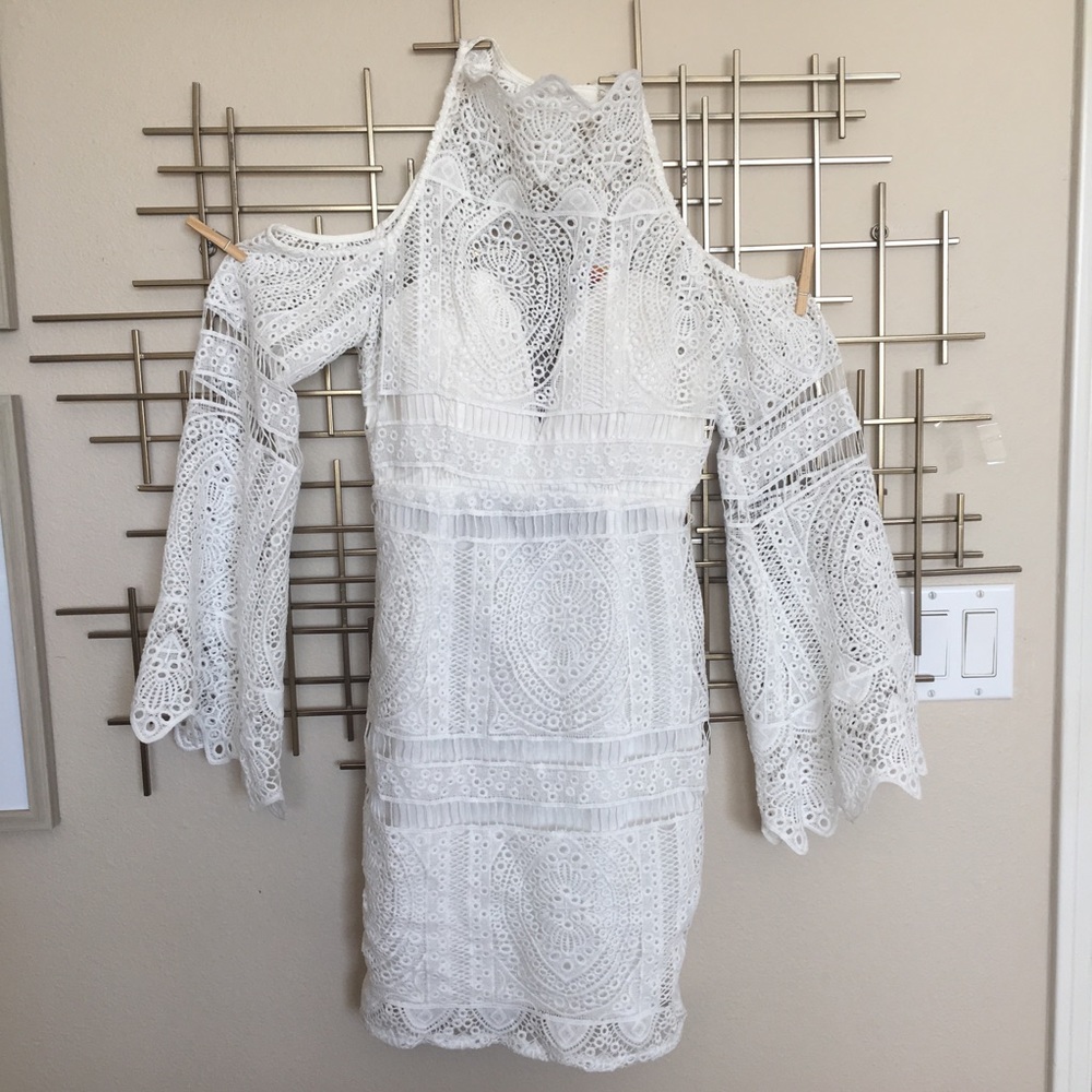 L’atiste Crochet Dress