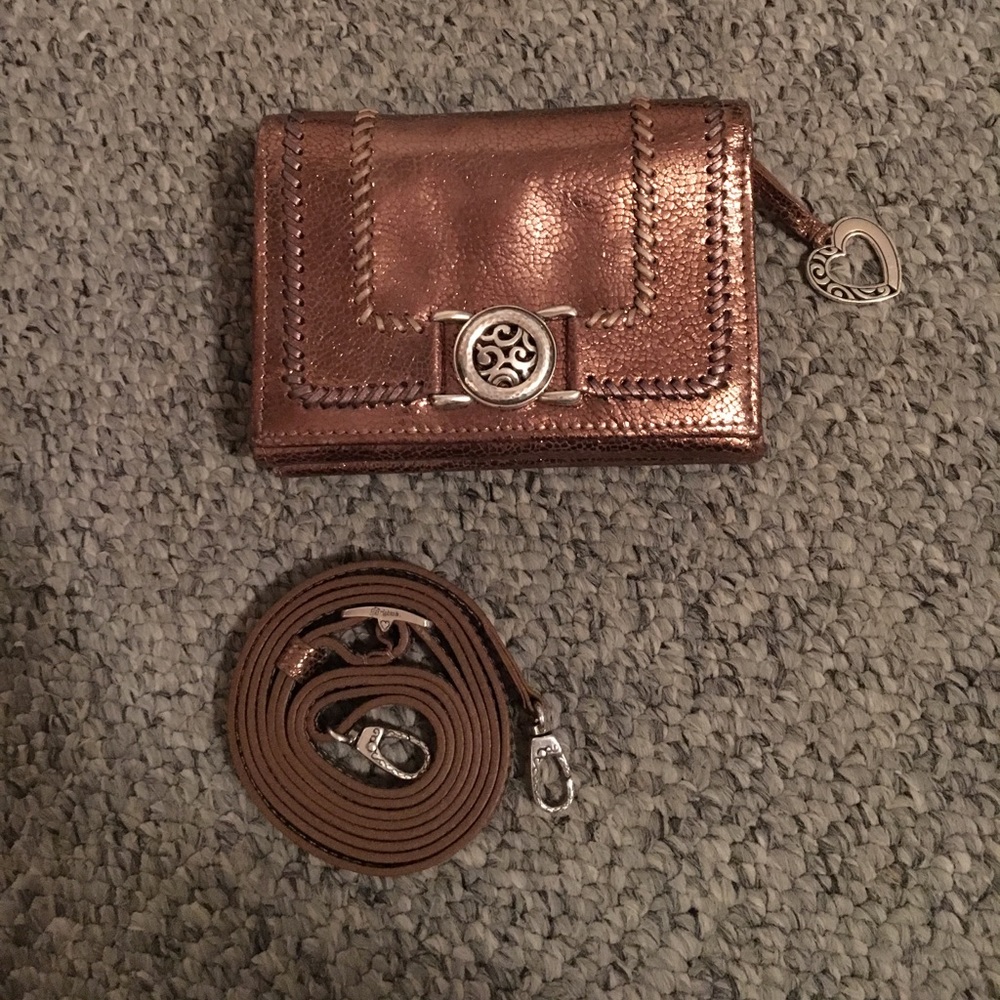 Brighton wallet organizer