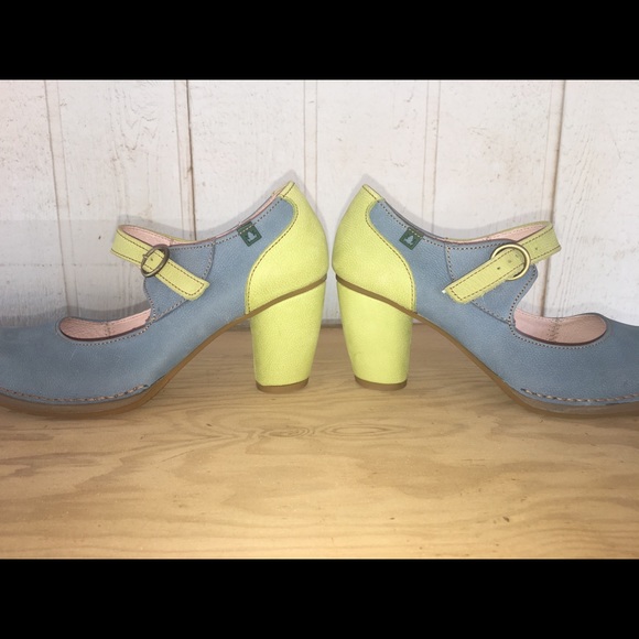 El Naturalista Heels - Picture 3 of 8