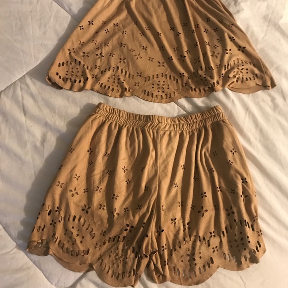 Suede set - Picture 2 of 2