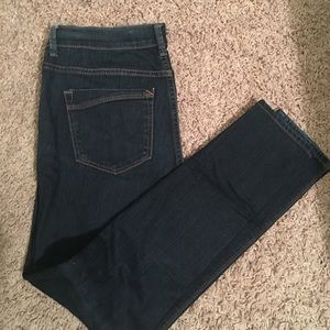 Women's size 8 skinny jeans