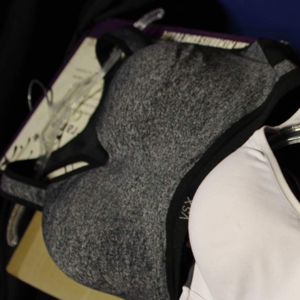 VSX Victoria Secret Sports Bra Size 36D