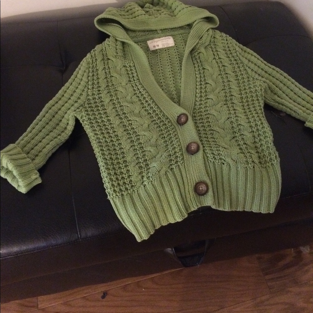 Very cute sweater with hood. M small arms. - Picture 2 of 2
