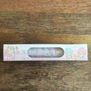 Little twin stars foil wrap