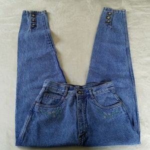 VINTAGE HIGH WAISTED MOM JEANS EMBELLISHED LEGS VINTAGE HIGH WAISTED MOM JEANS EMBELLISHED LEGS