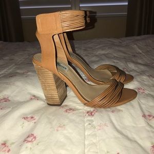 Steve Madden Ikonik heels
