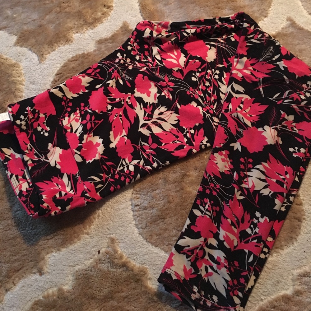 Tall and curvy lularoe leggings