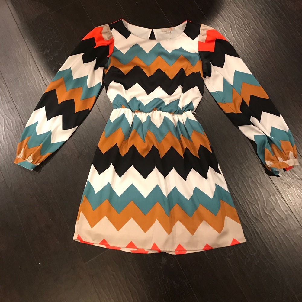 Gianni Binni long sleeve chevron dress