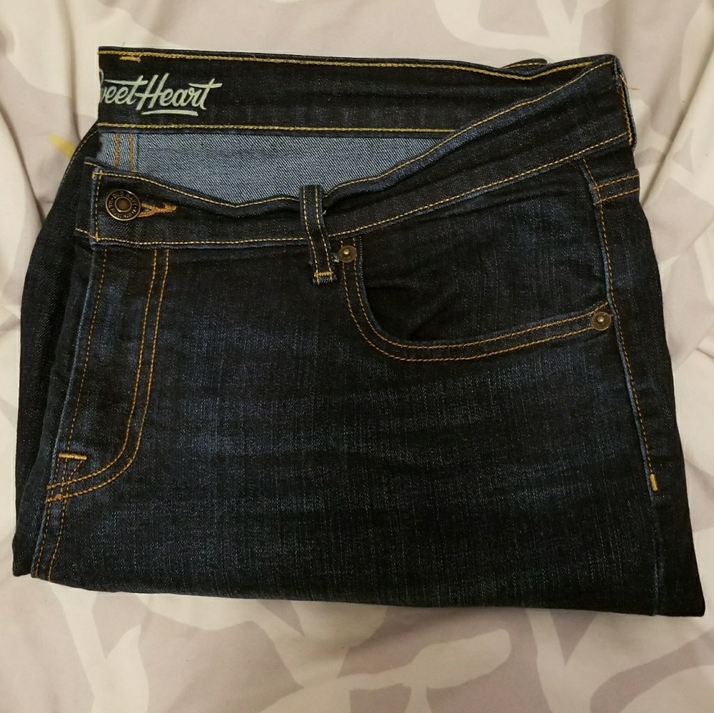 Reposhing Old Navy Sweetheart Jeans