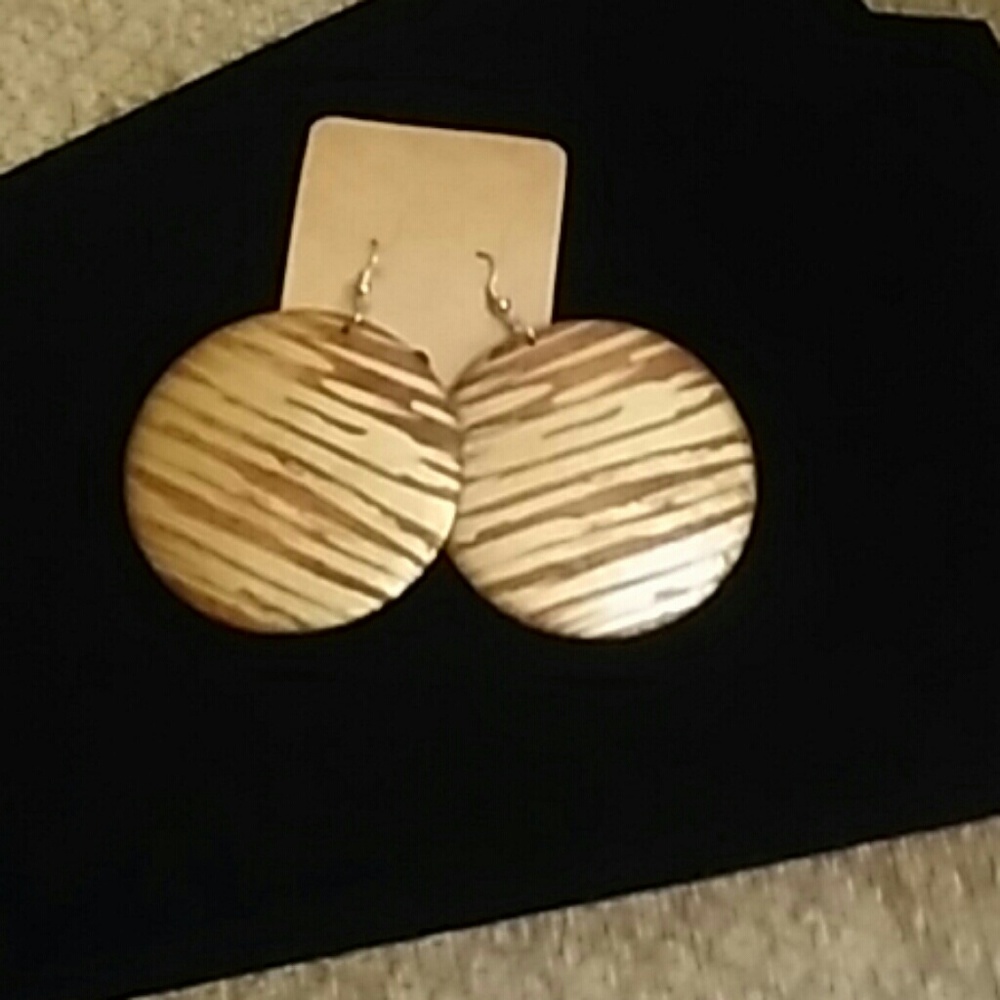 Wooden earrings
