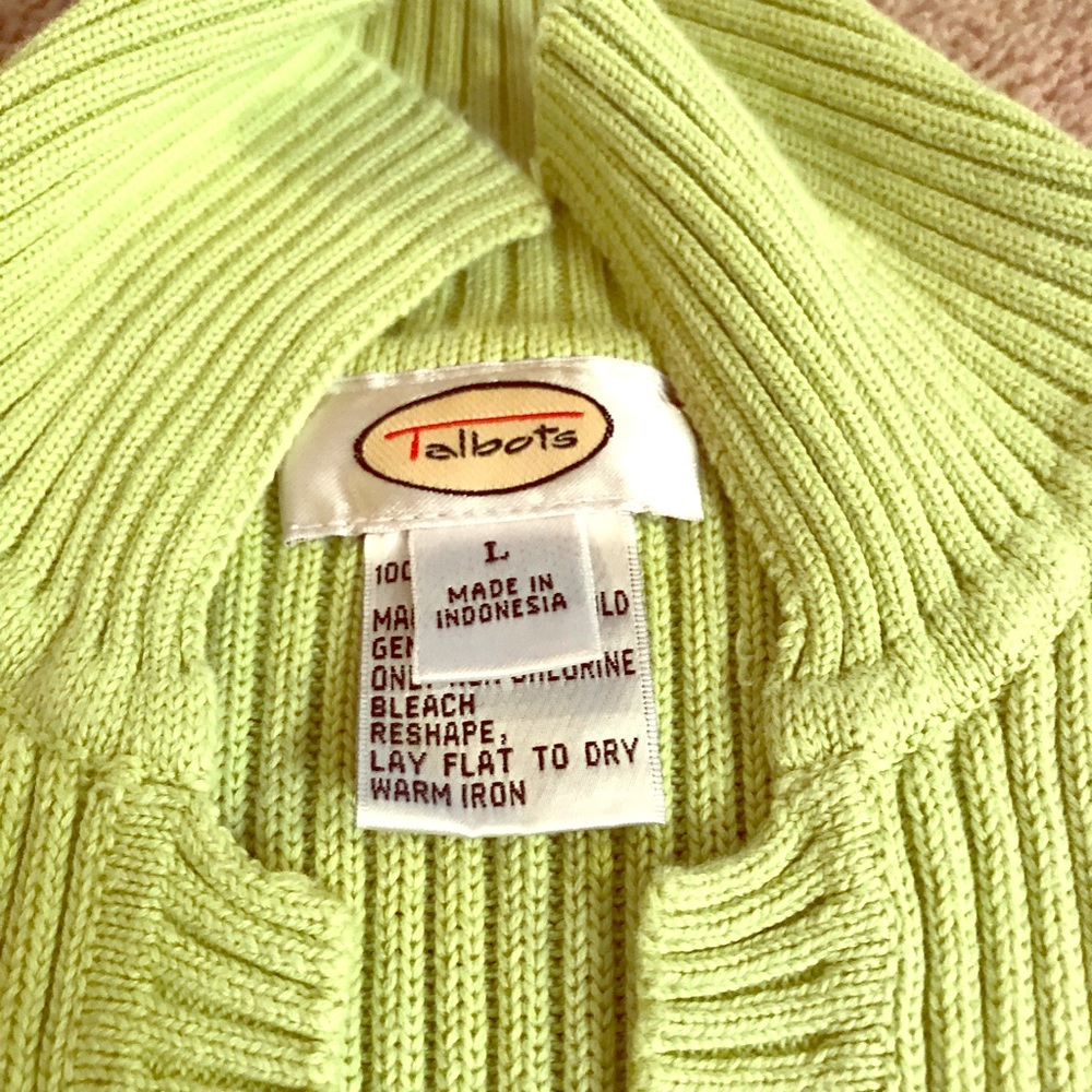 Warm and Cozy Women's sleeveless Talbots Sweater