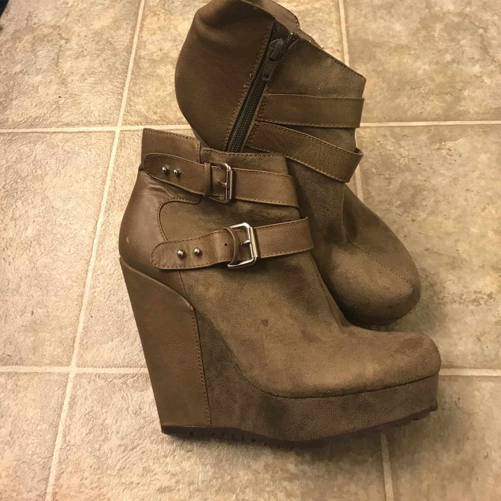 Gray wedges