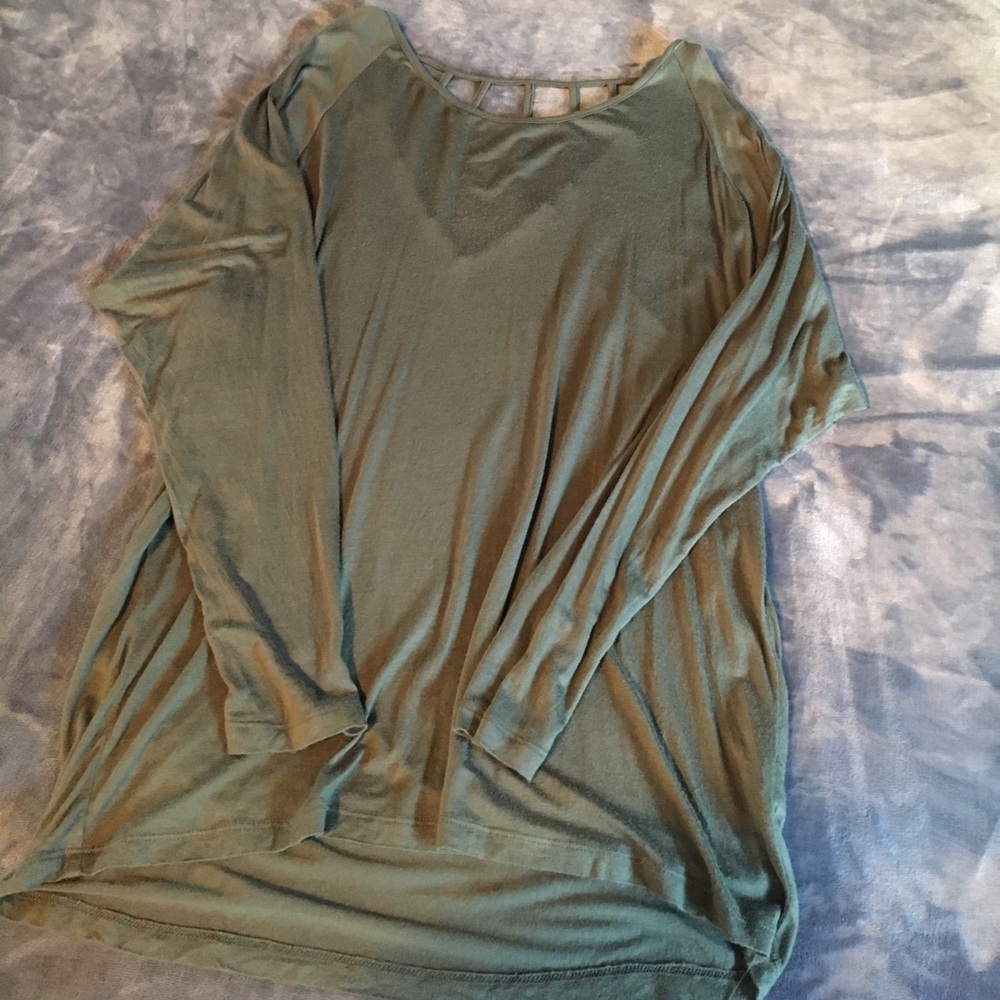 Green long sleeve shirt