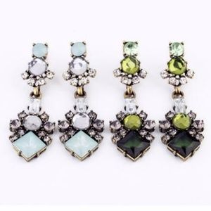 New! Vintage style crystal stud earrings!beautiful
