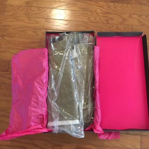 Vince Camuto Taupe Boots 8.5 - Picture 5 of 6