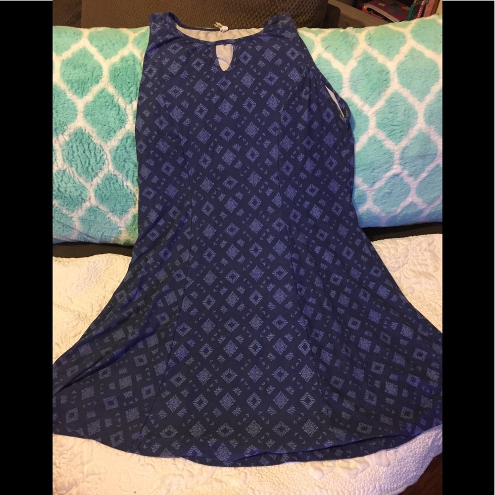 Keyhole Mudd throw-and-go flouncy dress