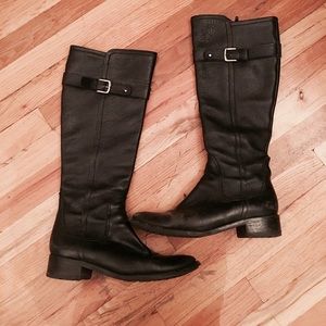 Black Leather boots size 9 Donald J Pliner