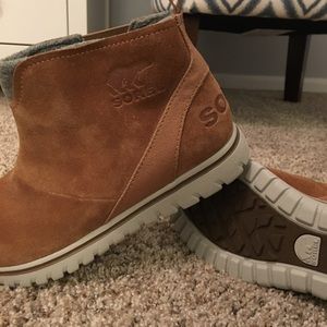 NEW Sorel Suede & Fleece lined Boot Size 7.0