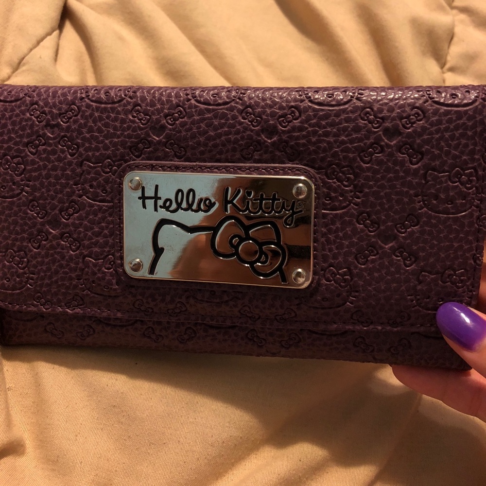 ❗️Purple leather Hello Kitty Wallet❗️