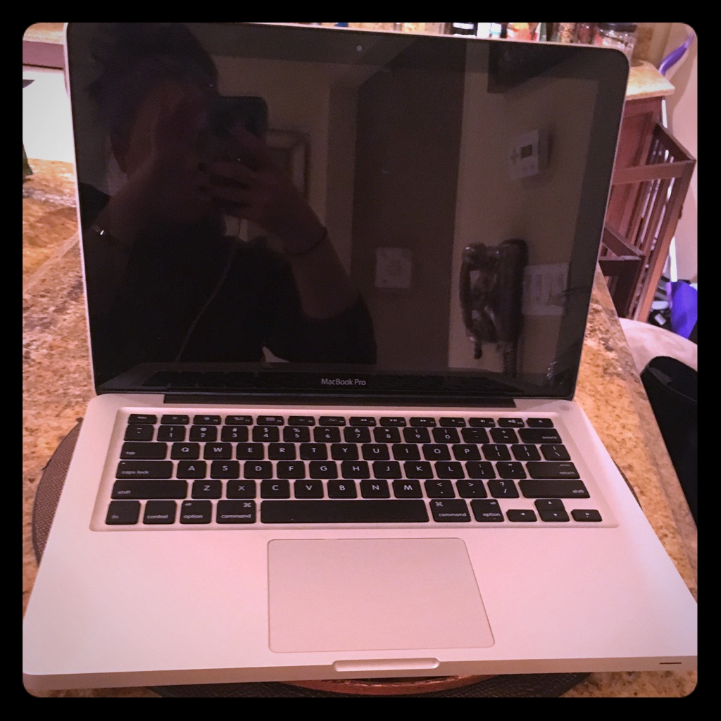 Apple Macbook Pro Laptop