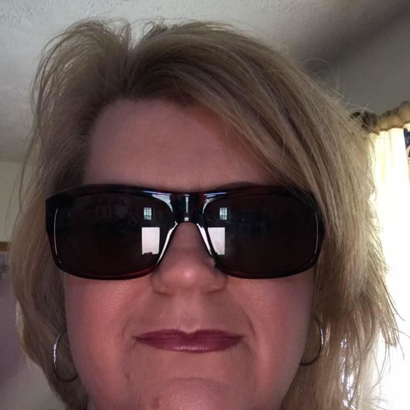 Meet your Posher, Kim - Picture 1 of 1