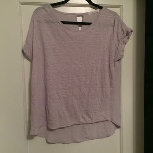 light grey/purple tshirt