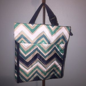 New Thirty One Jewelry Keeper in Dotty Chevron