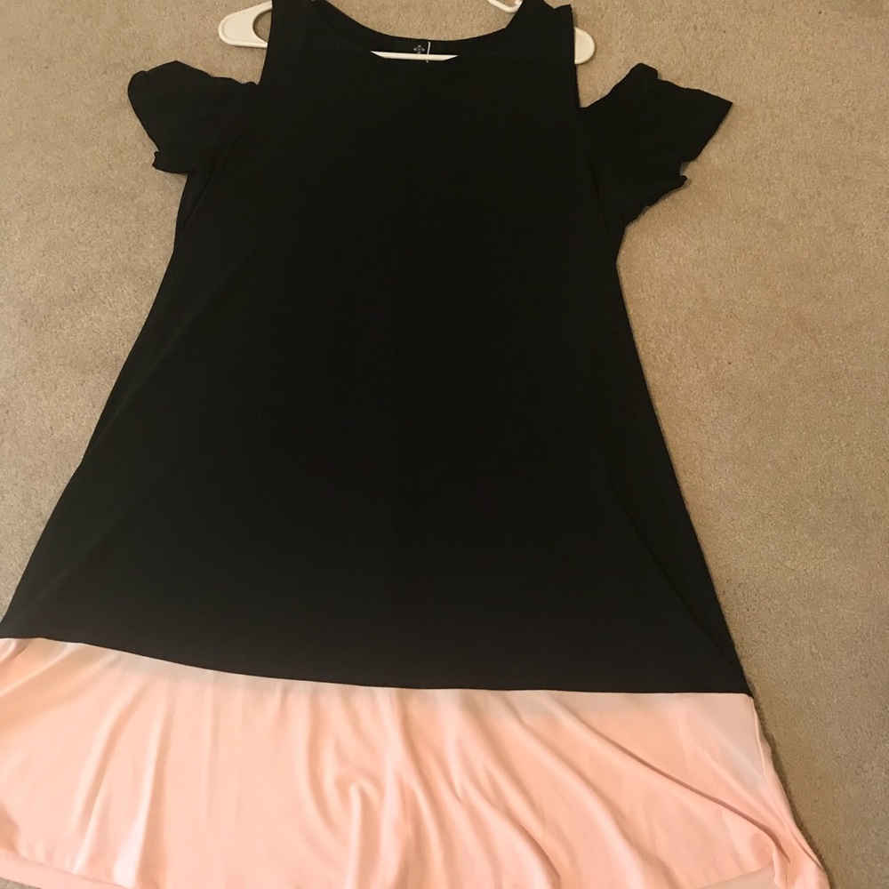 Cute cold shoulder black/blush dress SZ 16