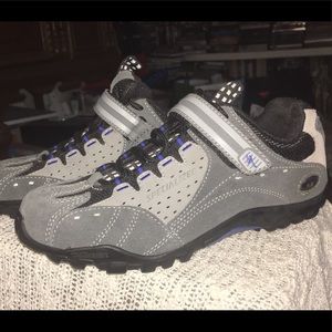 Specialized biking shoes size 7