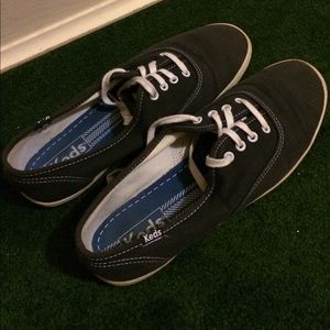 navy keds