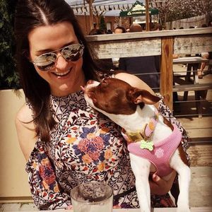 Meet your Posher, Caroline rosey