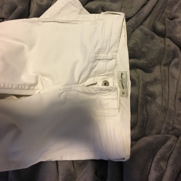 Abercrombie kids jeans white size 14 girls - Picture 3 of 4