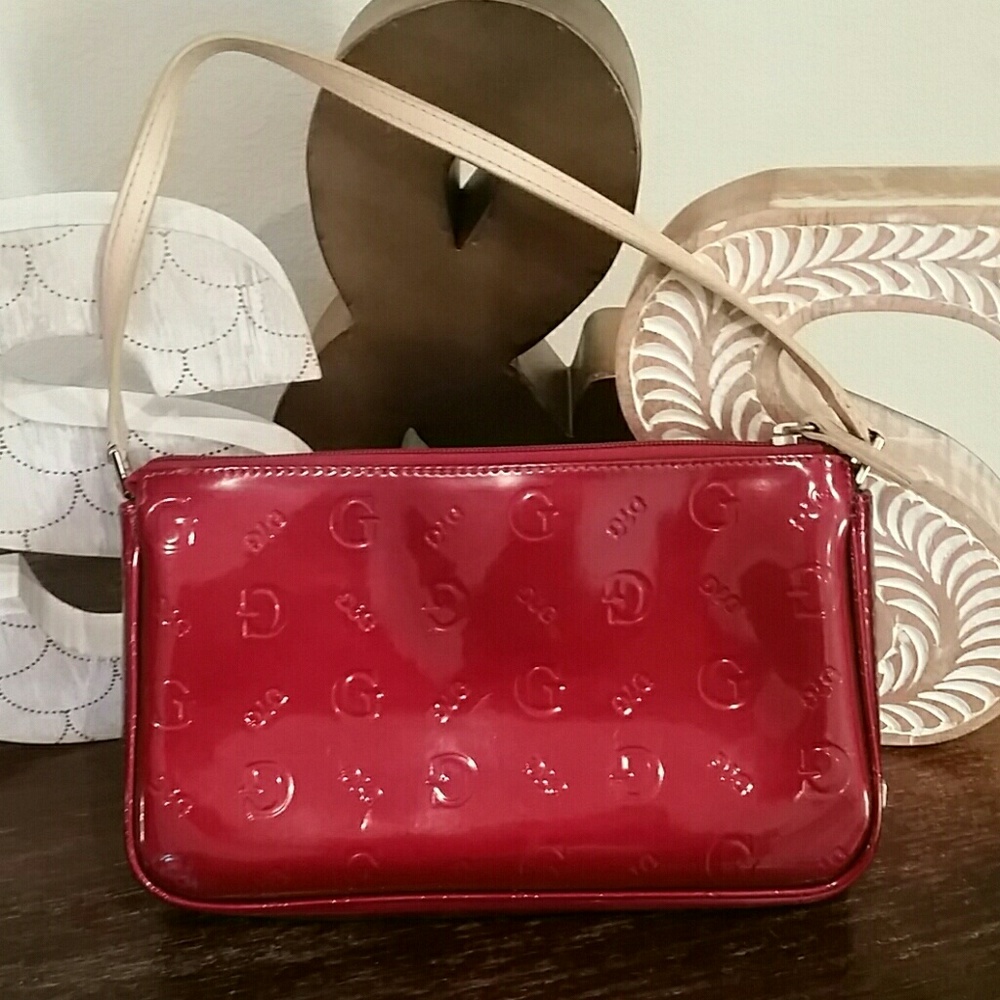 Guess purse