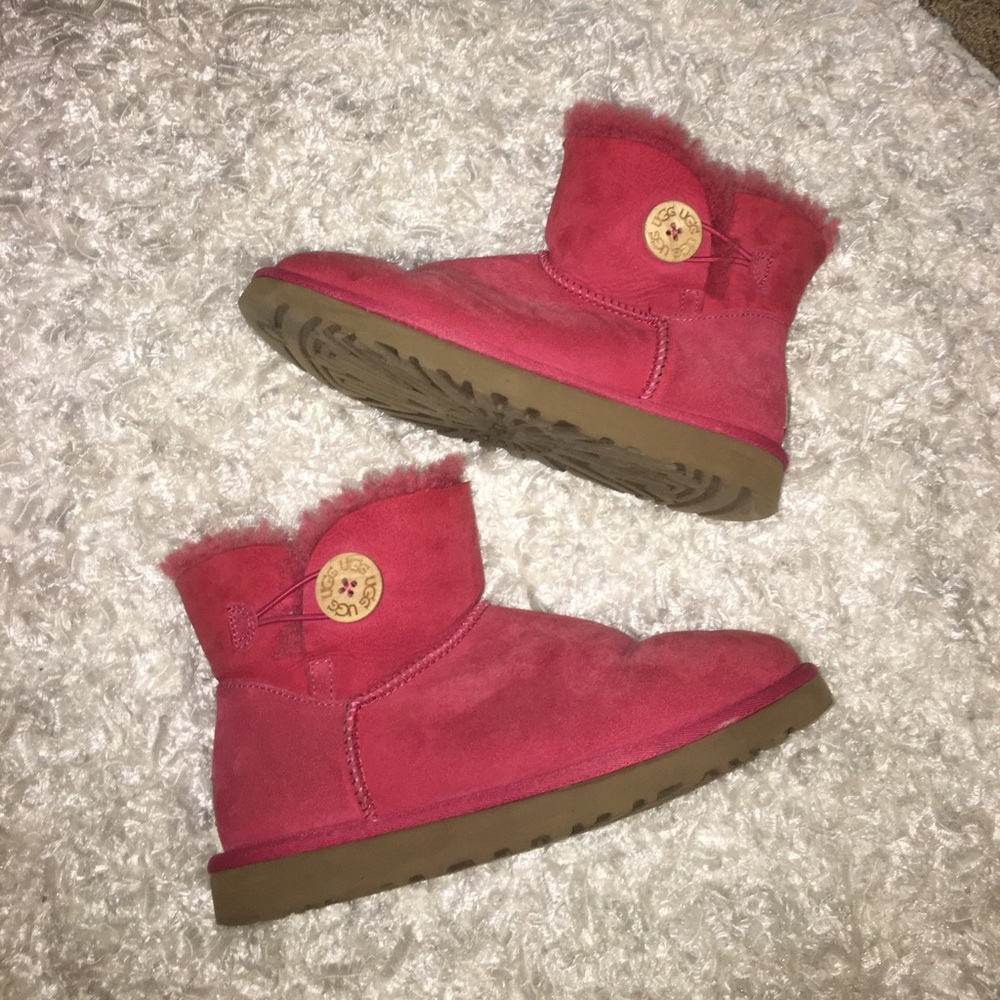 UGG Classic Cuff Mini Boots