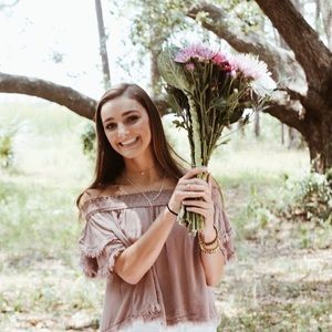 Meet your Posher, Abby