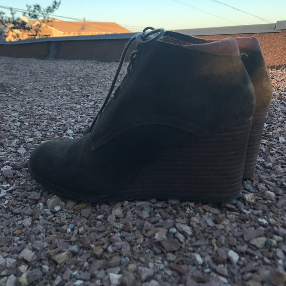 🍀Lucky Brand Sumba Women Suede Green Bootie
