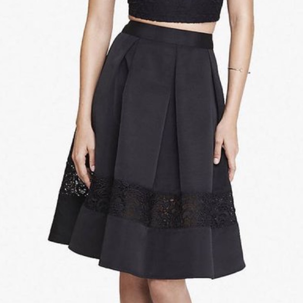 Express Elegant Highwaisted Skirt with Lace Inset