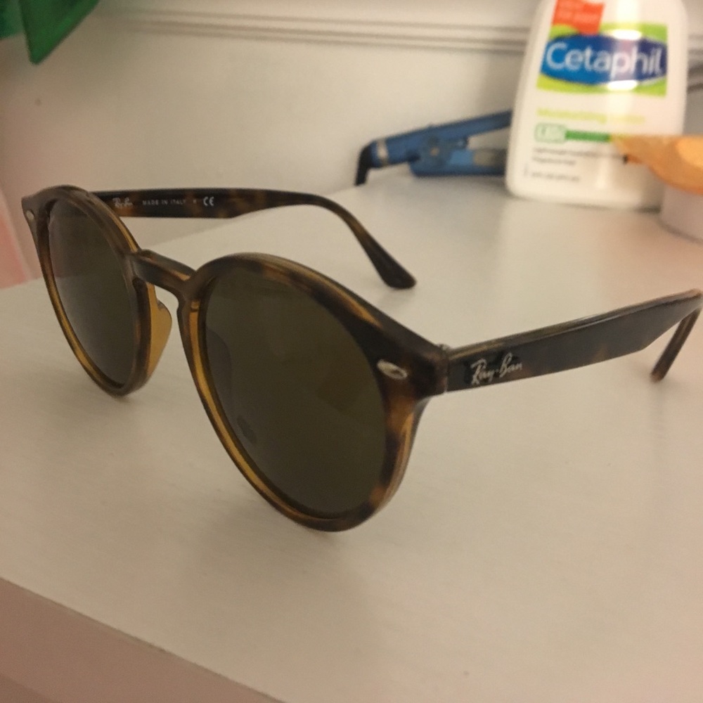 Ray-Ban round turtle shell glasses